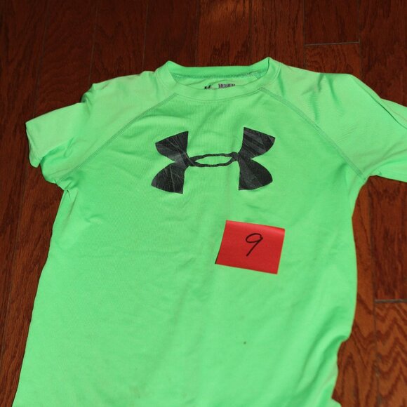 Other - Boys Under Armour Green Short Sleeve Shirt Medium